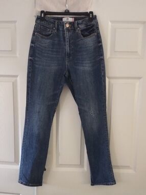 cabi Higher Straight 5 Pocket  Jeans in Dark Blue Wash Size 6
